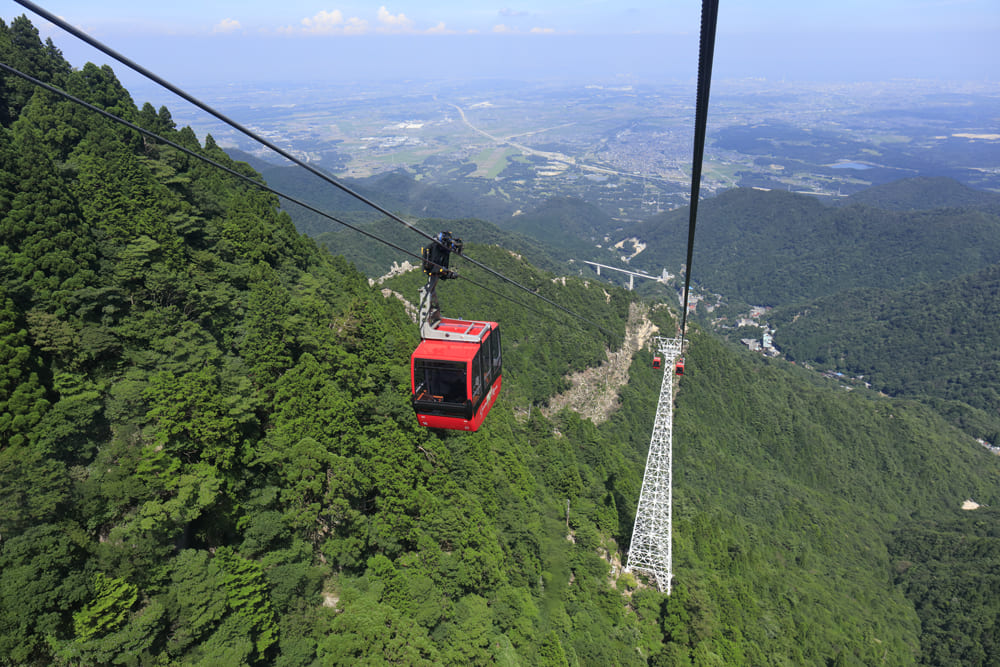 （需预约）感受景色绝佳的御在所缆车和温泉的悠闲之旅