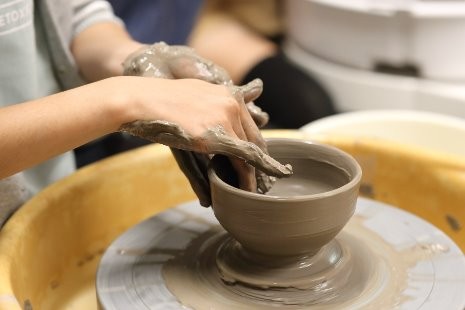 （要予約）伝統工芸士の技術に触れる！醉月陶苑「四日市萬古焼の作陶体験」​